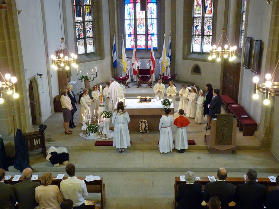 1. Heilige Kommunion in St. Crescentius (Foto: Karl-Franz Thiede)